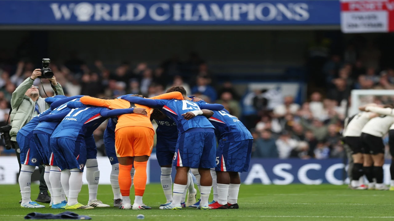 موعد قمة تشيلسي ومانشستر سيتي والقنوات الناقلة وتشكيلة الفريقين المتوقعة لهذه المواجهة